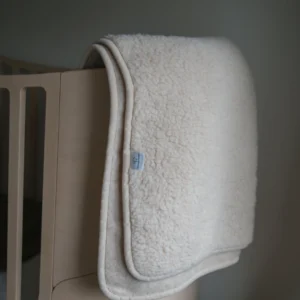 Merino vilnos antklodė 75 × 100 cm – beige